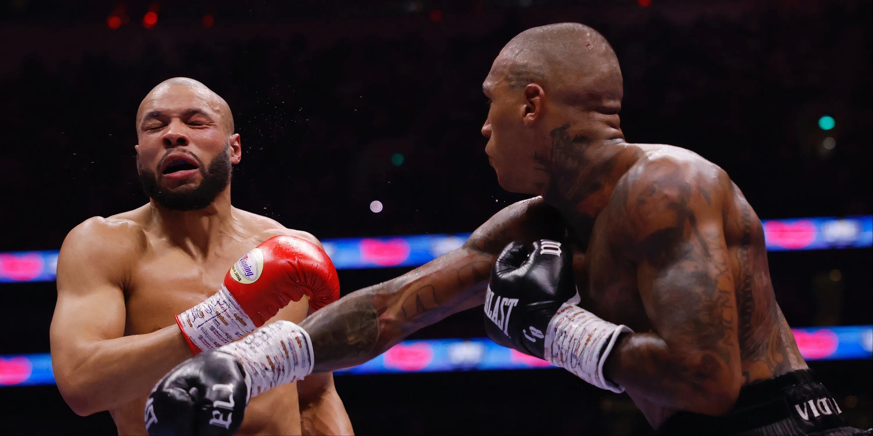 Conor Benn phản công, ra đòn về phía Chris Eubank Jr trong cuộc đối đầu kịch tính