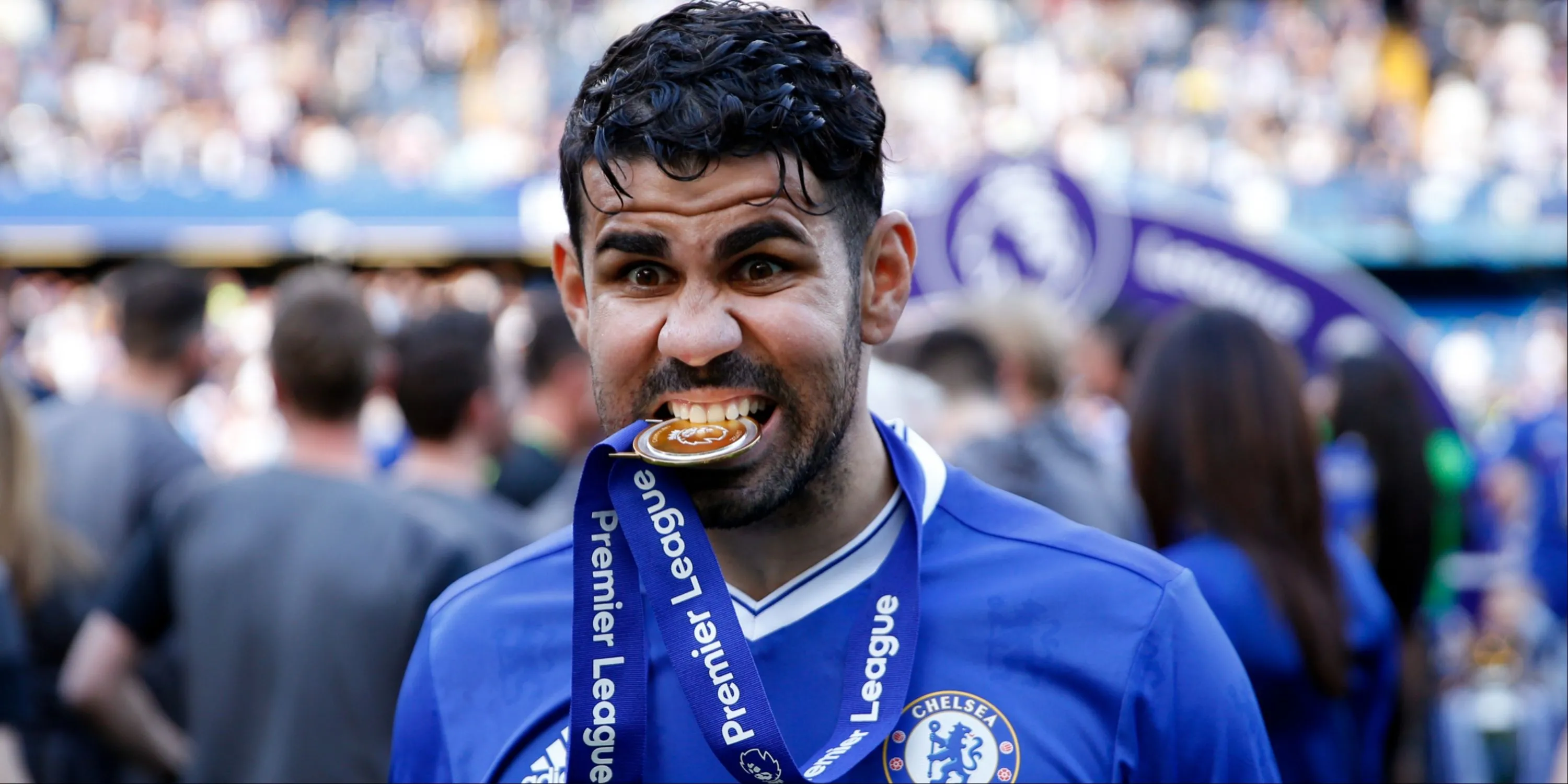 Diego Costa thi đấu quyết liệt trong màu áo Chelsea