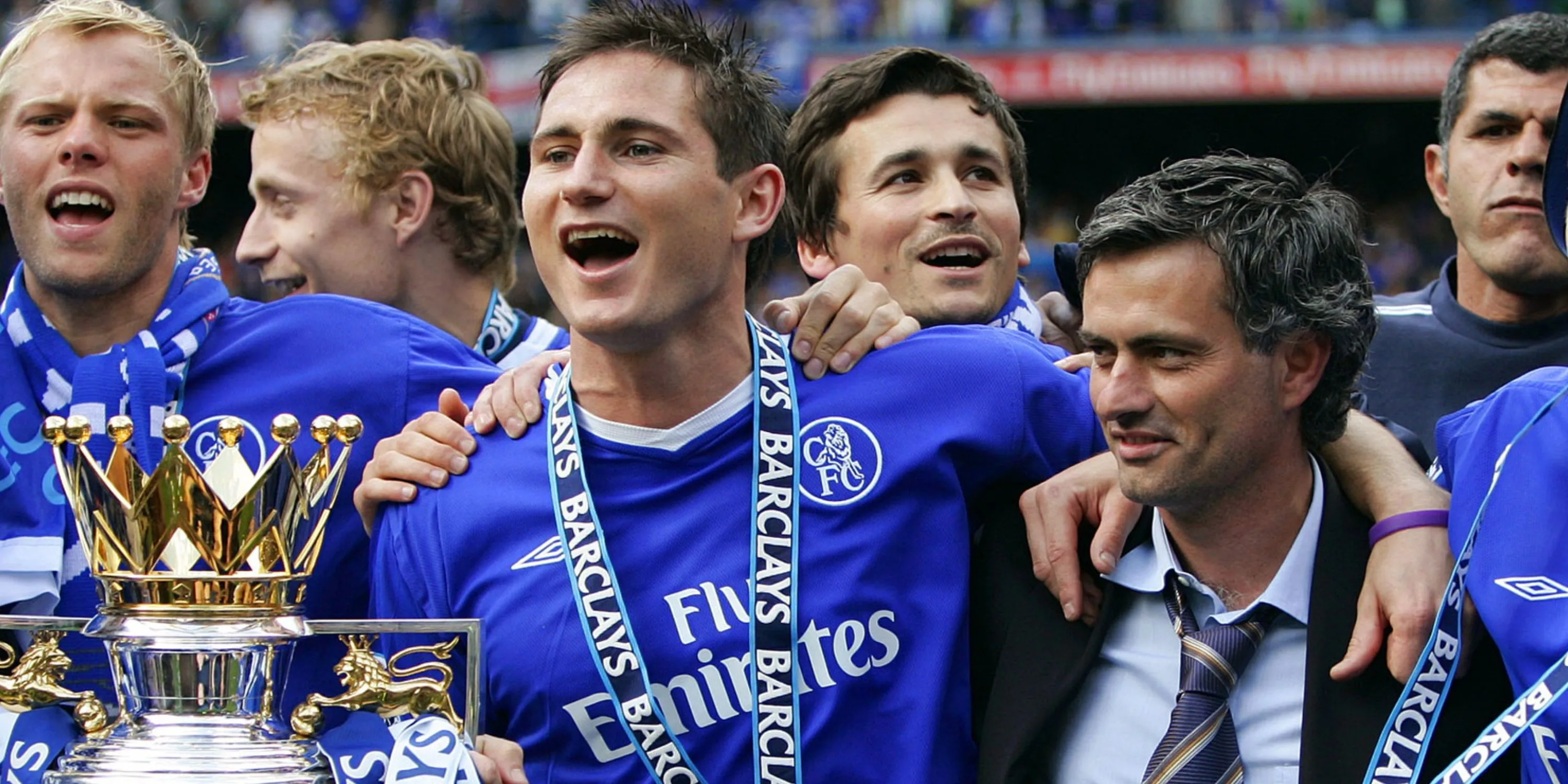 Frank Lampard, huyền thoại Chelsea, trong màu áo CLB