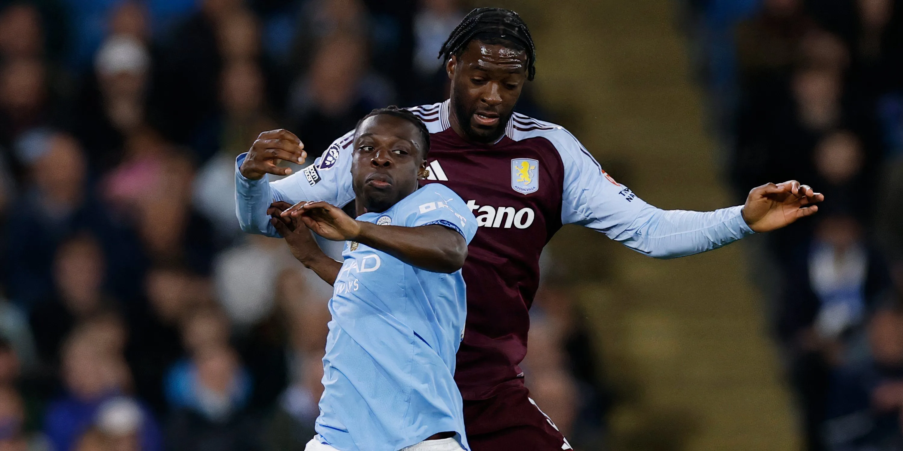 Hậu vệ Axel Disasi của Chelsea, mục tiêu chuyển nhượng của Aston Villa.