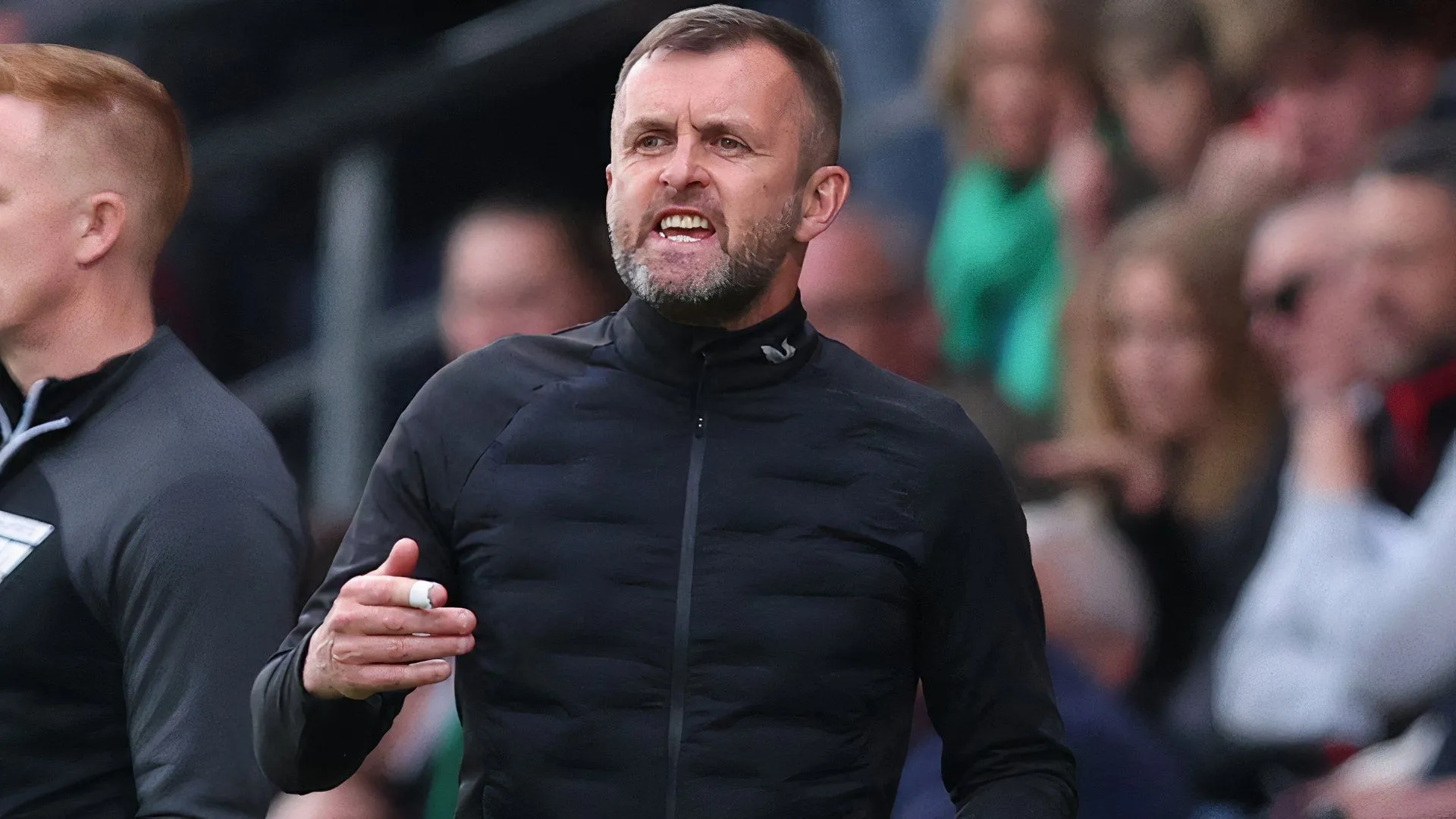 HLV Nathan Jones của Charlton Athletic tự tin trước thềm trận play-off League One quan trọng