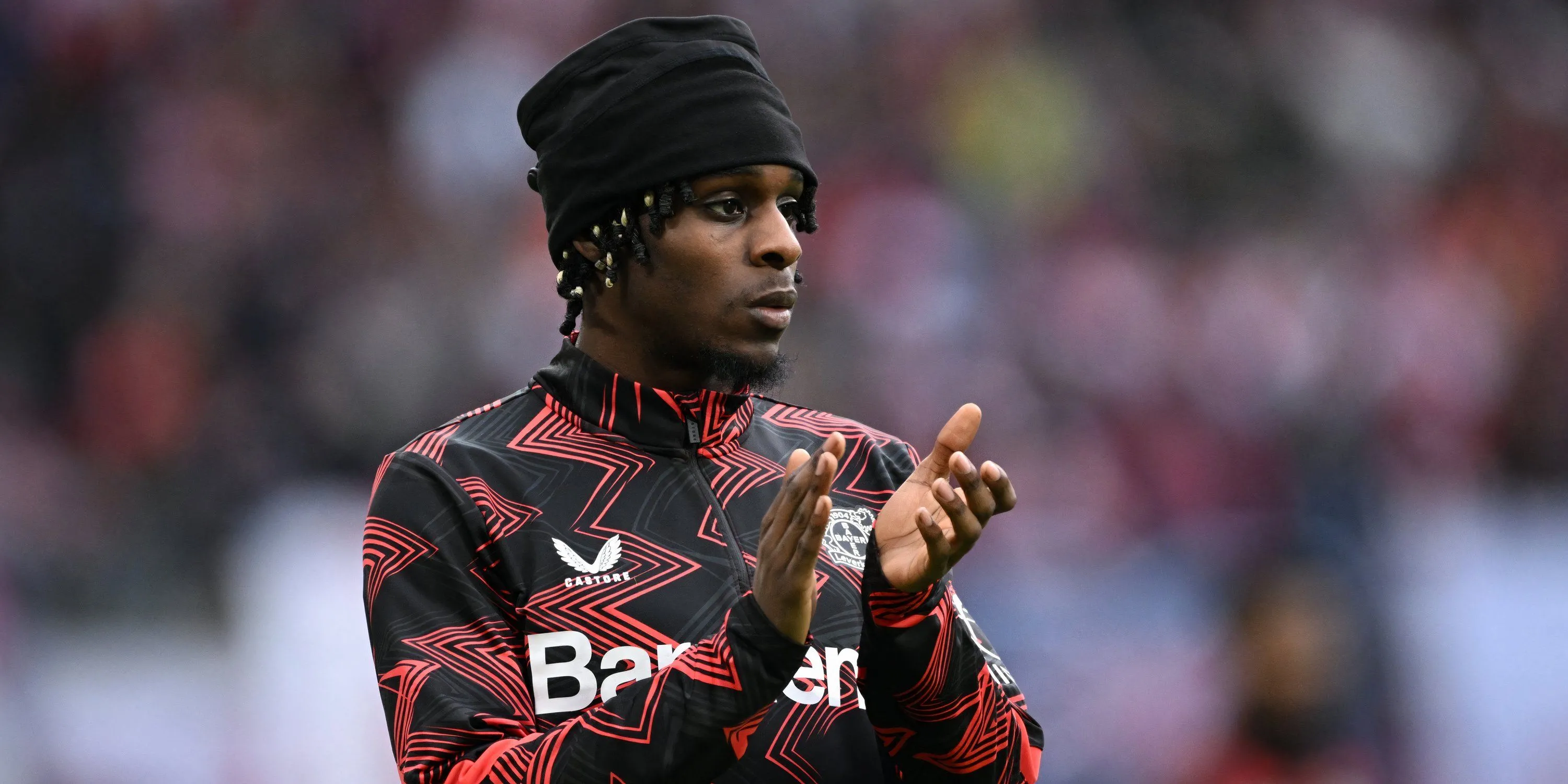Jeremie Frimpong của Bayer Leverkusen trong một trận đấu