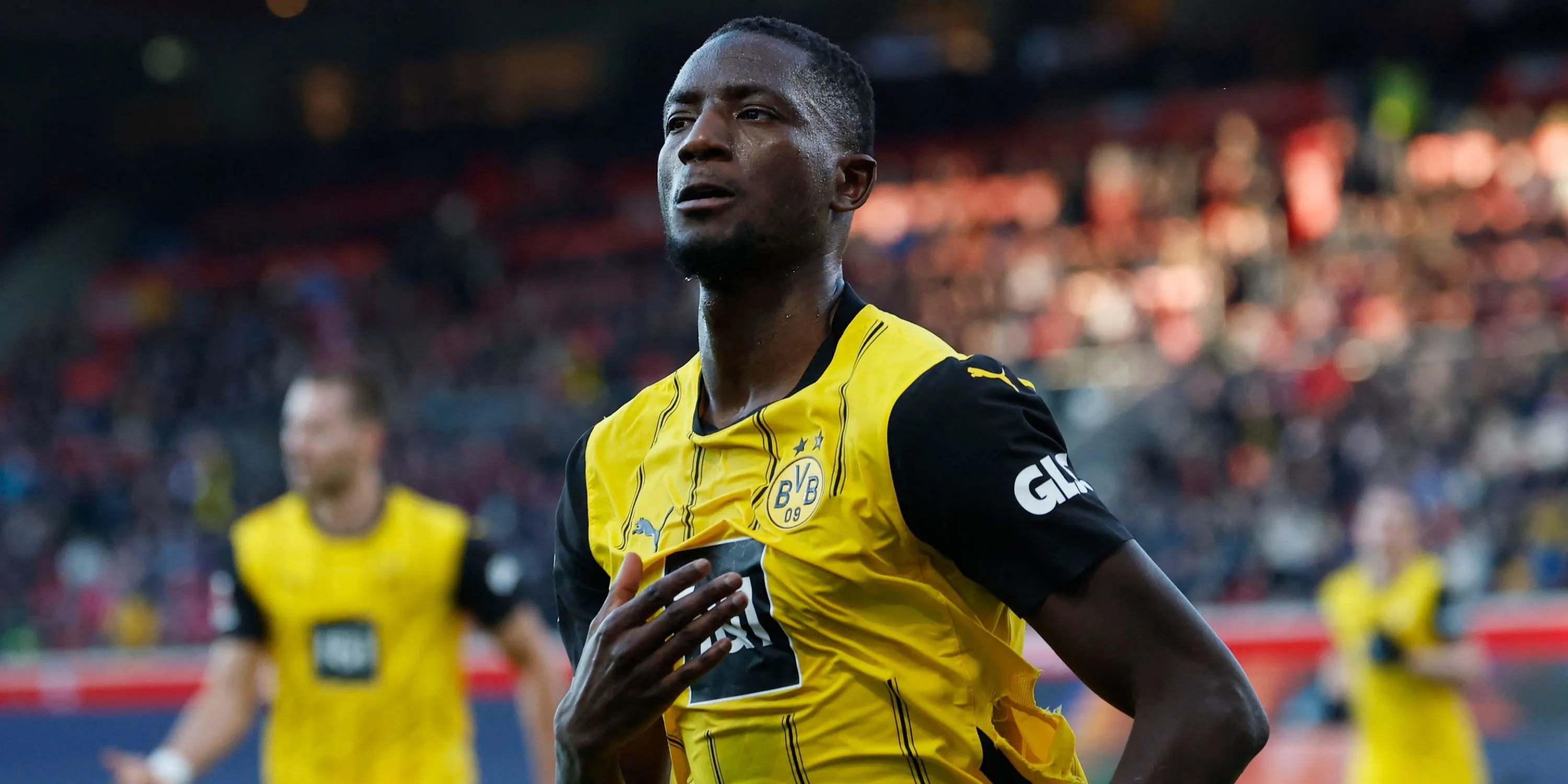 Tiền đạo Serhou Guirassy trong màu áo Dortmund