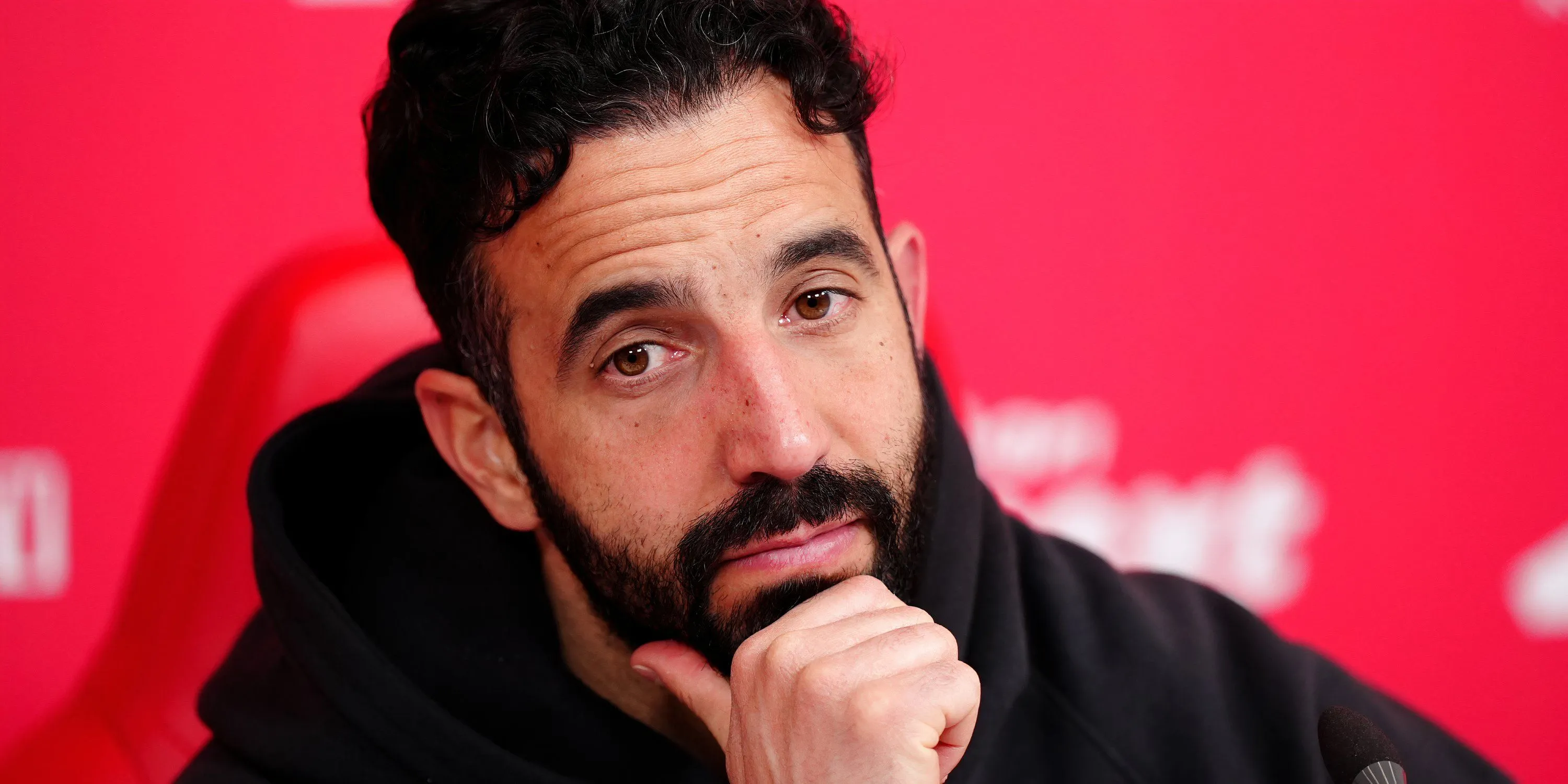 HLV Ruben Amorim, người được cho là quan tâm đến việc bổ sung tiền vệ cho Man Utd