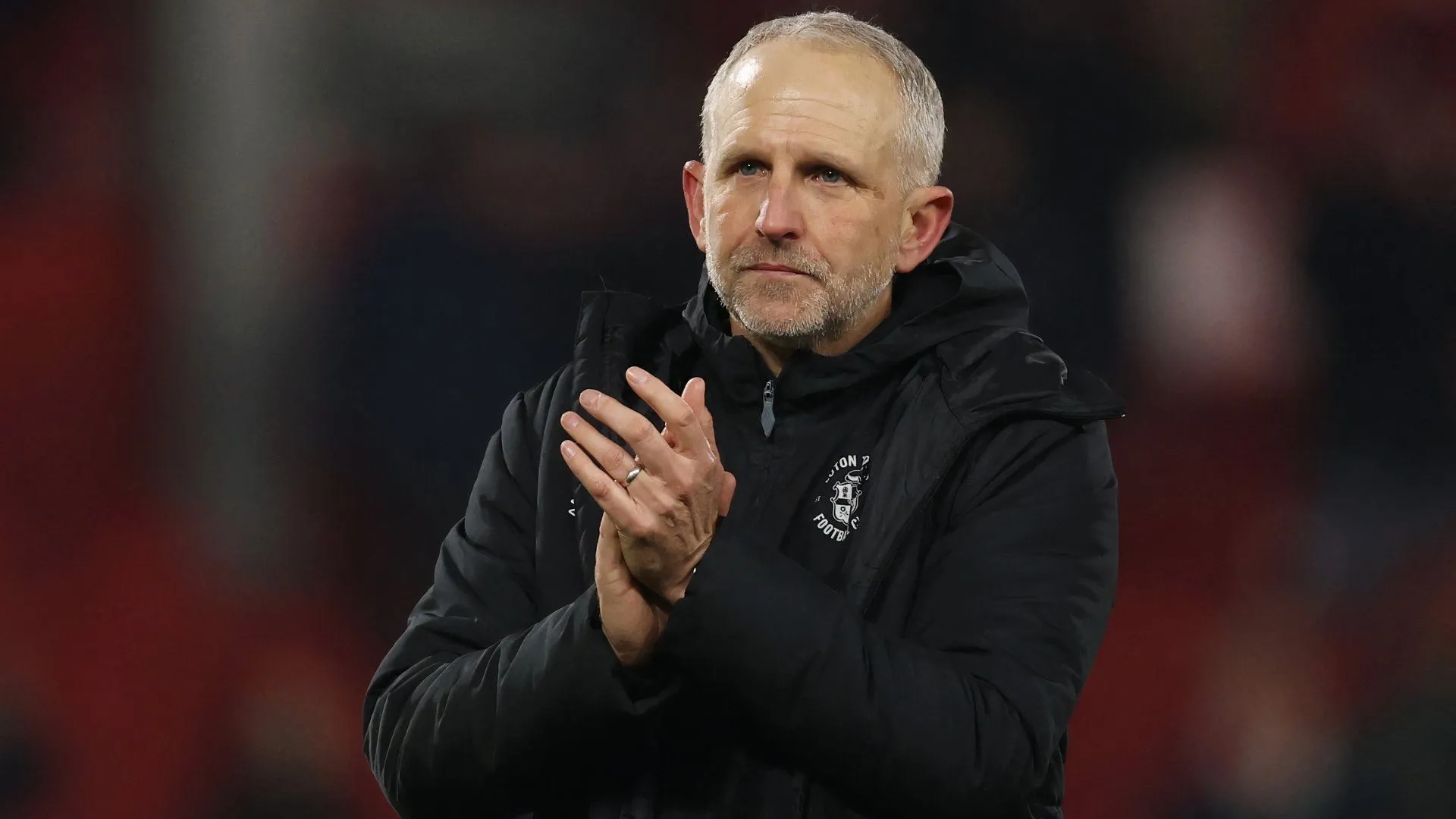Paul Trollope trong trang phục Luton Town, người đang đàm phán gia nhập ban huấn luyện Southampton