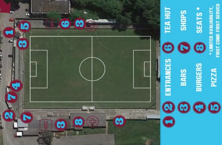 Bản đồ sơ đồ sân The Meadow Chesham United, hiển thị bố cục các khu vực khán đài đứng và một số chỗ ngồi hạn chế