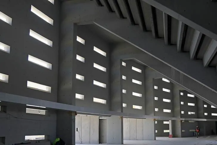 Cấu trúc bê tông chắc chắn dưới khán đài sân Estadio Metropolitano.