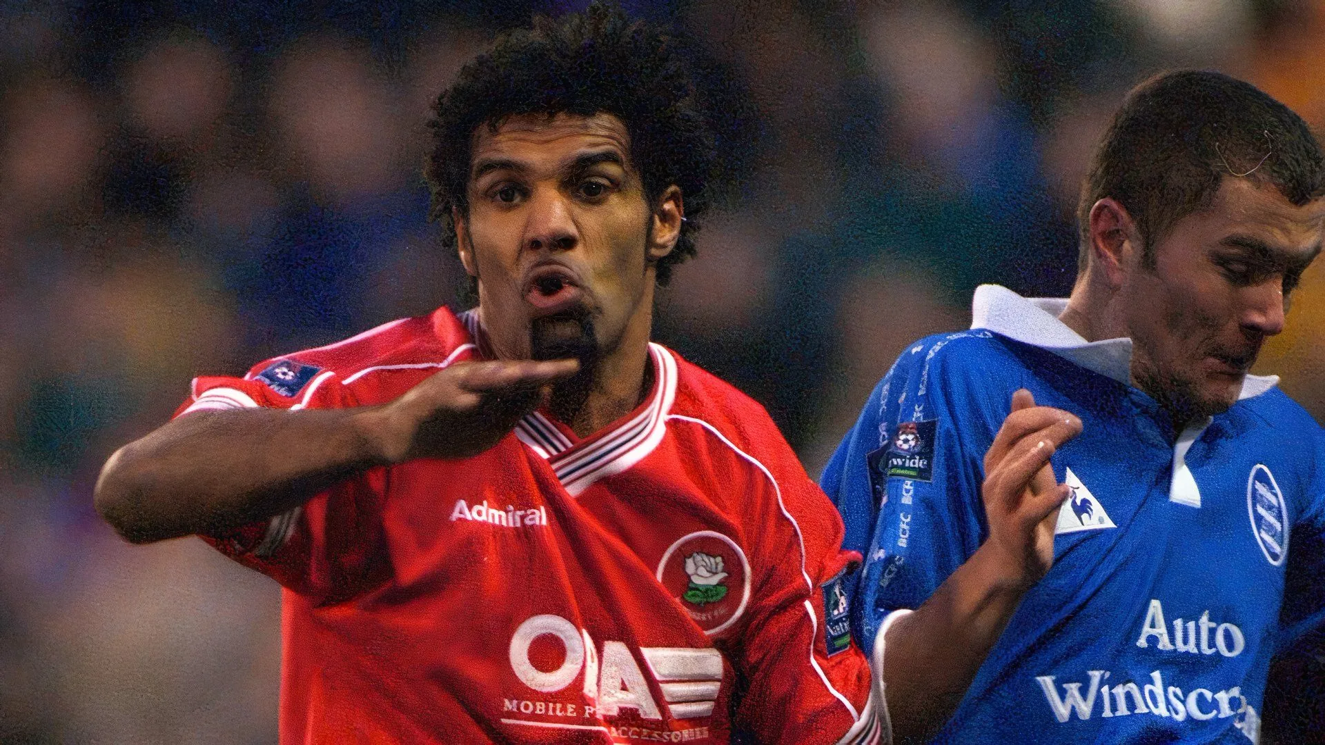 Chuyên gia Sky Sports Don Goodman thời còn thi đấu cho Barnsley đối đầu Birmingham City