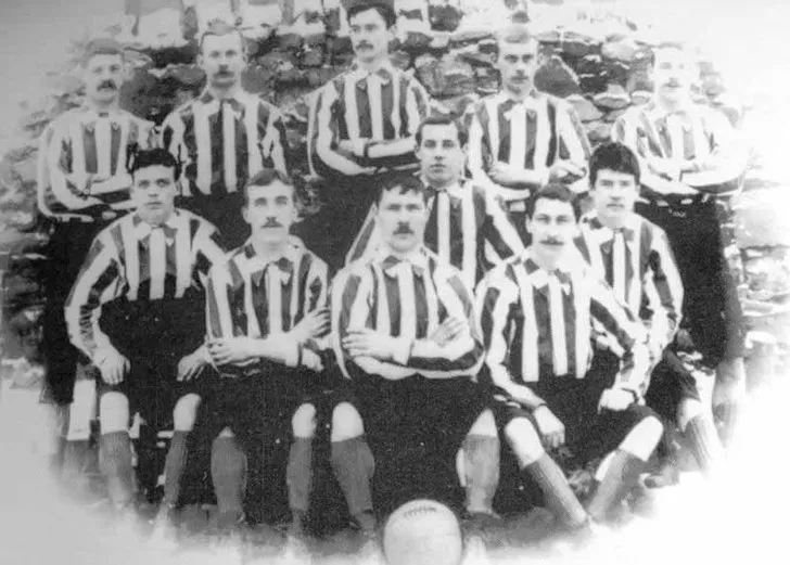 Đội hình Bury FC năm 1892, những cầu thủ đầu tiên gắn bó với sân Gigg Lane