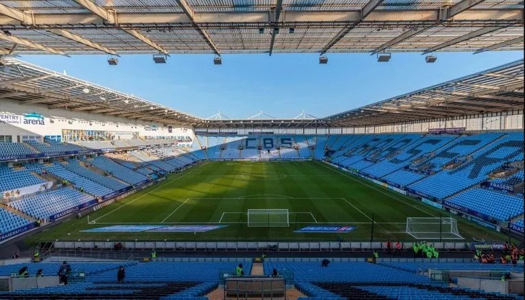 Góc nhìn bên trong sân vận động Coventry Arena trong một ngày không có trận đấu