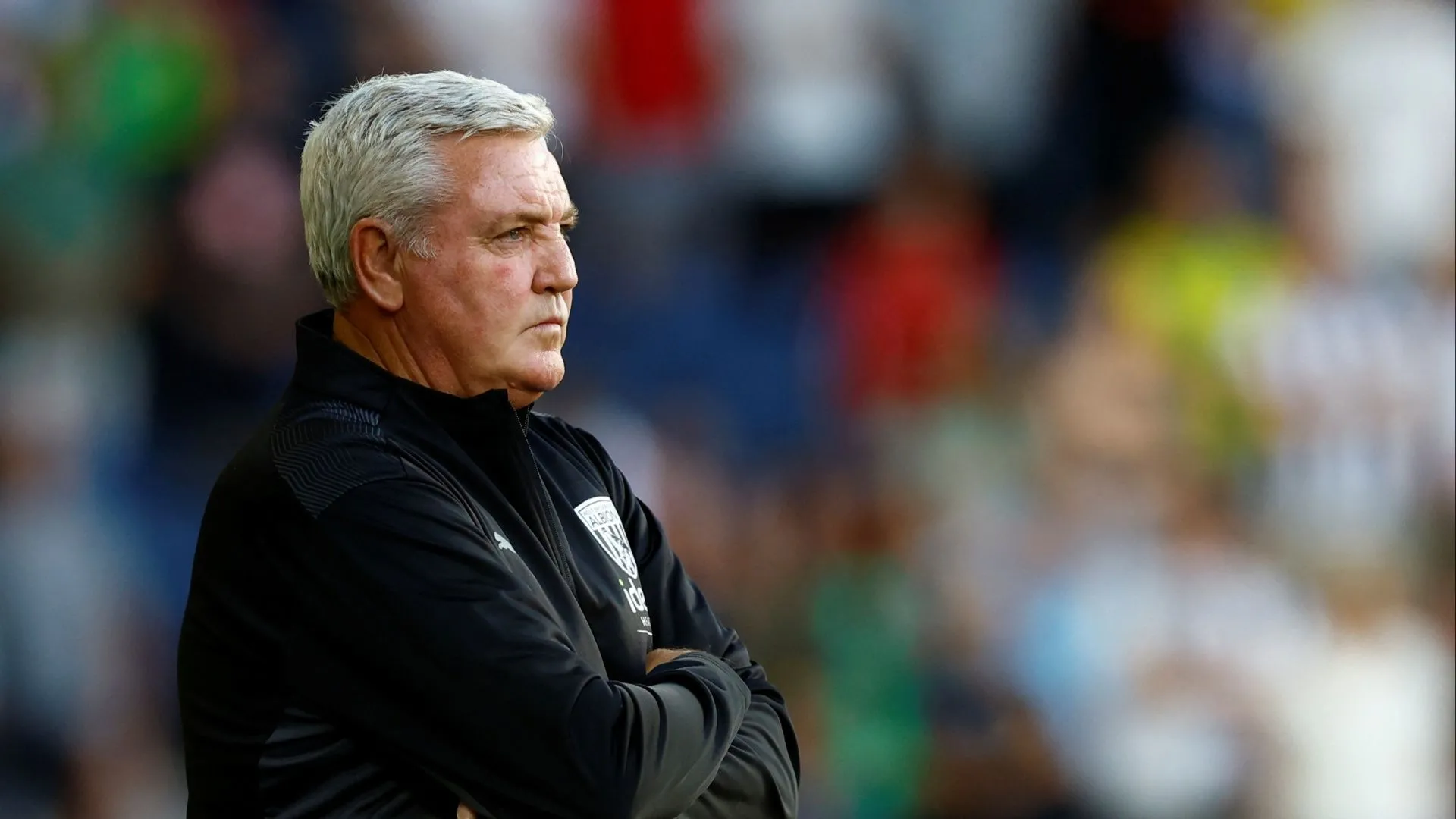 Huấn luyện viên Steve Bruce, người đang dẫn dắt Blackpool
