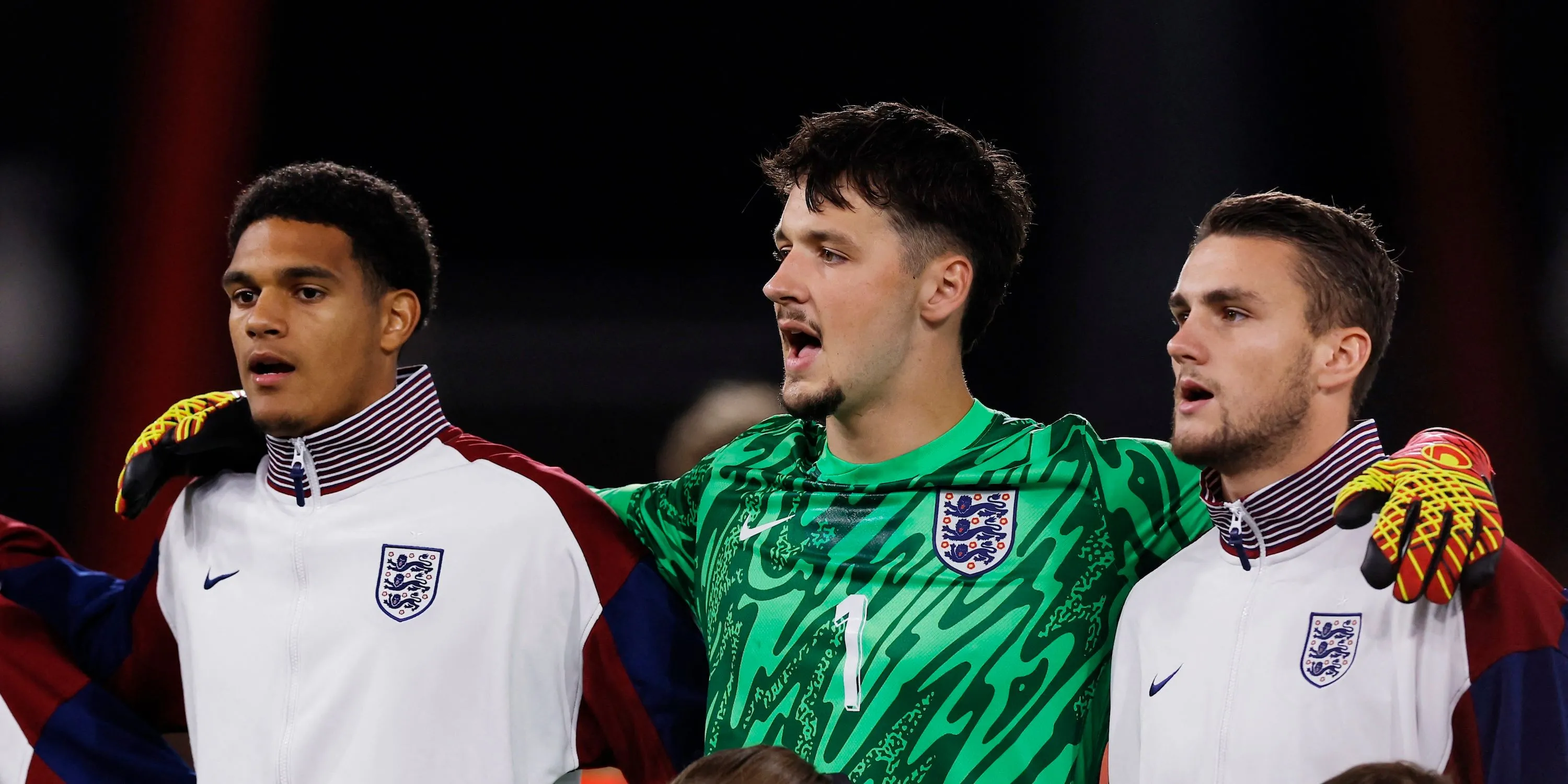 James Trafford và các đồng đội U21 Anh trước trận đấu