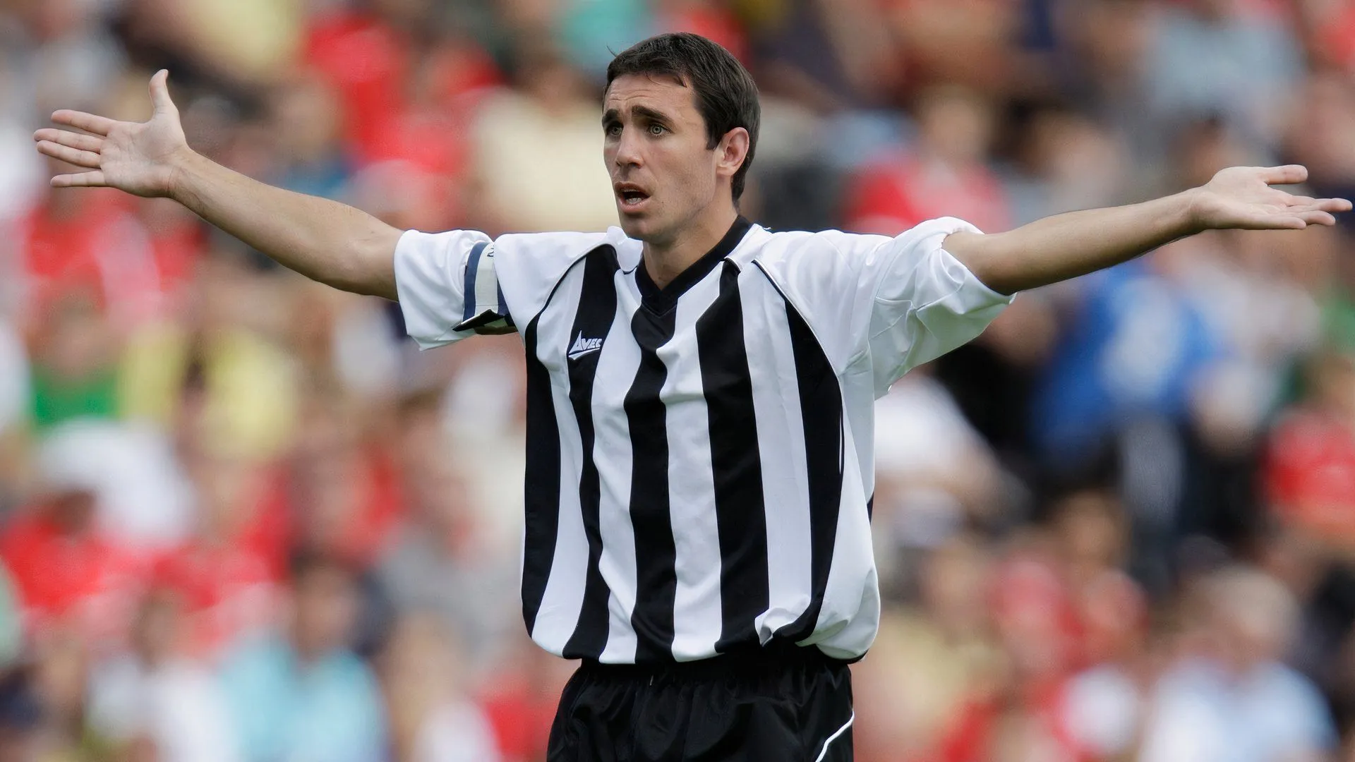 John Thompson - người đội trưởng của Notts County