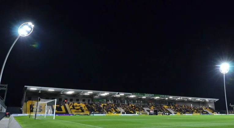 Khán đài chính lớn tại sân Boston Community Stadium, nơi có sức chứa lớn nhất