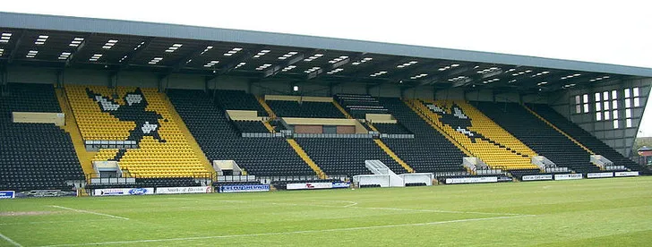 Khán đài Derek Pavis, phần lớn nhất của sân Meadow Lane