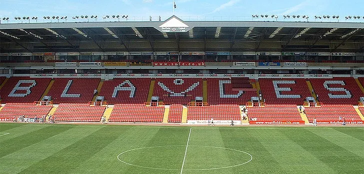 Khán đài John Street Stand tại sân vận động Bramall Lane.
