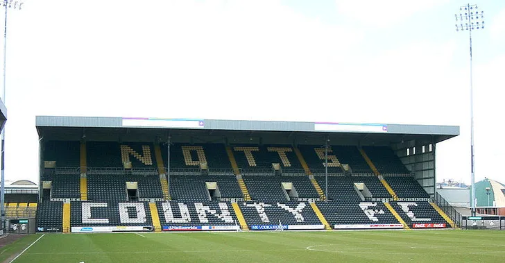 Khán đài The Kop của sân vận động Meadow Lane