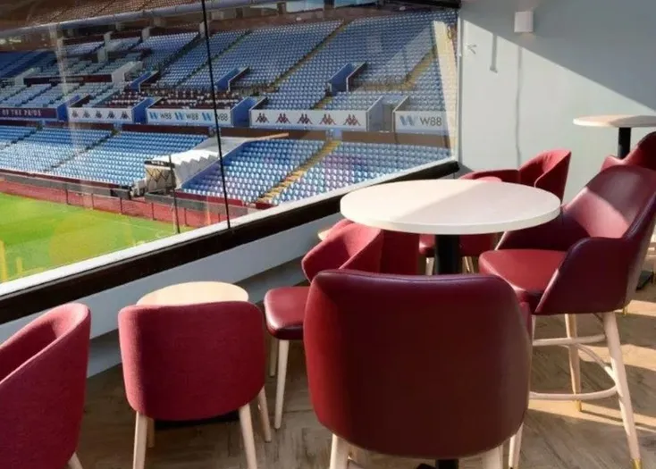 Không gian dịch vụ khách sạn sang trọng tại Villa Park, nơi phục vụ các gói trải nghiệm VIP.