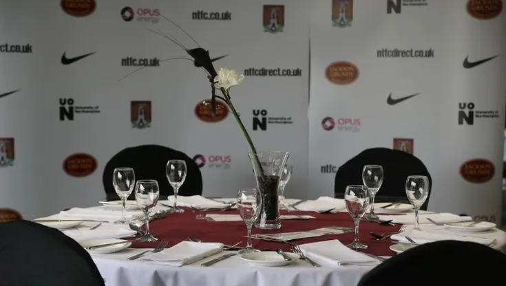 Không gian sang trọng tại khu vực Hospitality 1897 Suite, Sixfields Stadium