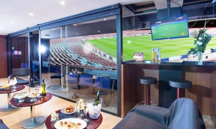 Khu vực dịch vụ hiếu khách VIP sang trọng tại Camp Nou, trải nghiệm đẳng cấp