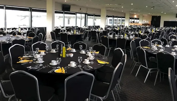 Khu vực dịch vụ hospitality sang trọng tại Pirelli Stadium