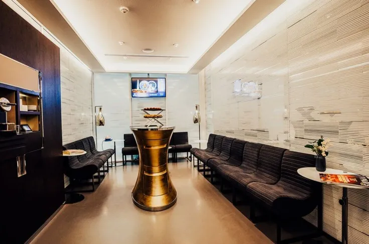 Khu vực dịch vụ VIP và phòng chờ cao cấp dành cho khách hàng đặc biệt tại Parc des Princes
