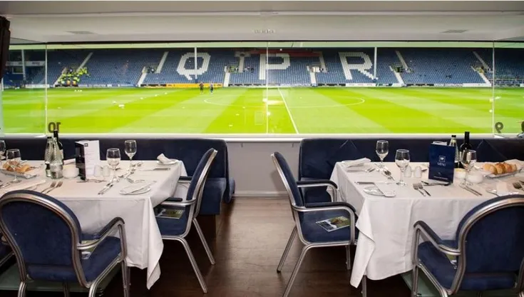 Khu vực phòng chờ Hospitality sang trọng tại sân Loftus Road
