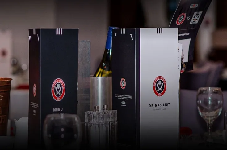 Khu vực tiếp đón khách VIP tại sân Bramall Lane, thể hiện dịch vụ hospitality đẳng cấp của Sheffield United.