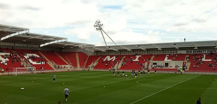 Khung cảnh sân đấu New York Stadium nhìn từ khán đài