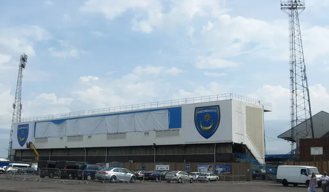 Kiến trúc độc đáo của sân Fratton Park, sân nhà của câu lạc bộ Portsmouth
