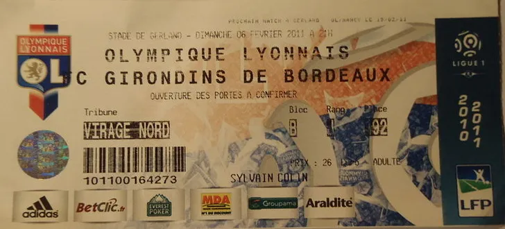 Mẫu vé vào sân của câu lạc bộ Girondins de Bordeaux, ấn tượng về trải nghiệm trận đấu.