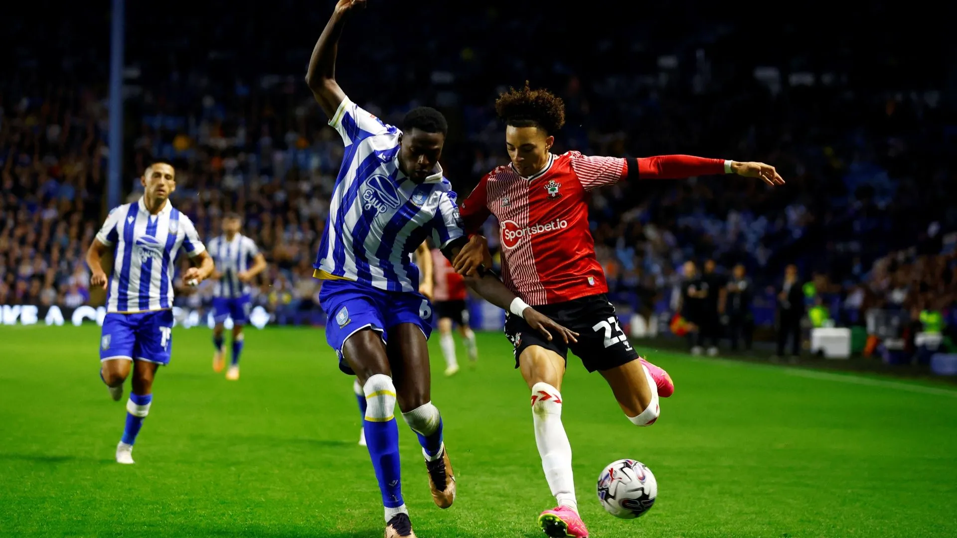 Samuel Edozie trong màu áo Southampton tại Premier League