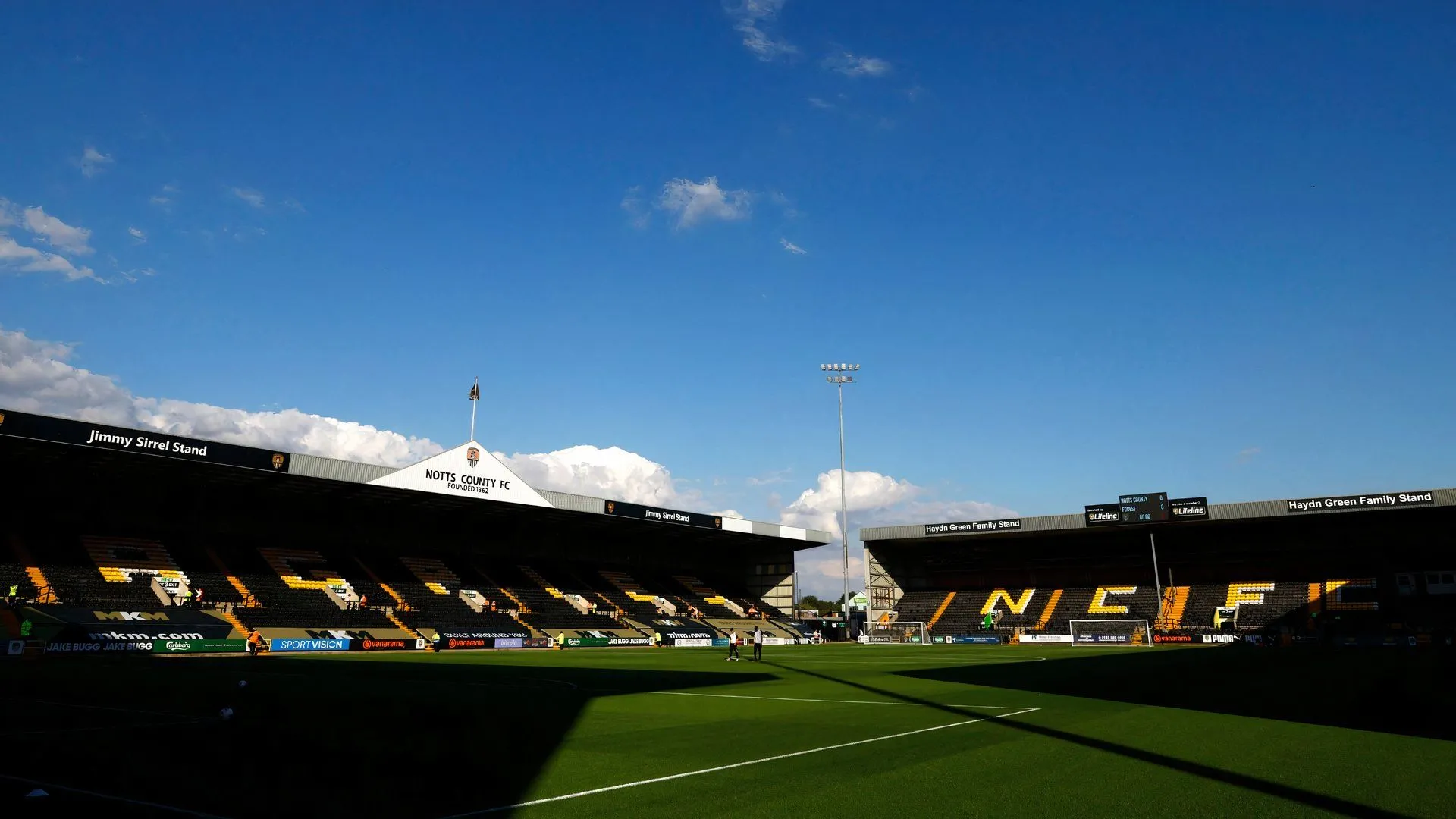 Sân Meadow Lane, sân nhà của câu lạc bộ Notts County