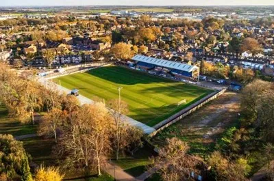 Sân The Walks nhìn từ trên cao, công trình cổ kính tại King's Lynn