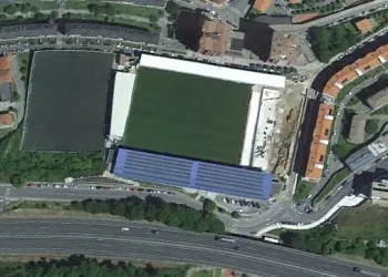 Sân vận động Ipurua Municipal của SD Eibar, biểu tượng của câu lạc bộ nhỏ bé với tinh thần thép