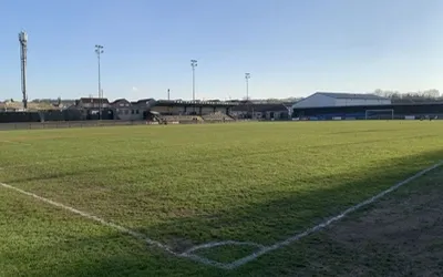 Toàn cảnh sân The Citadel của Farsley Celtic, một biểu tượng của bóng đá bán chuyên Anh