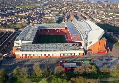 Toàn cảnh sân vận động Anfield huyền thoại nhìn từ trên cao, biểu tượng của Liverpool FC