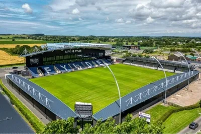Toàn cảnh sân vận động Mill Farm, thánh địa của AFC Fylde tại Wesham