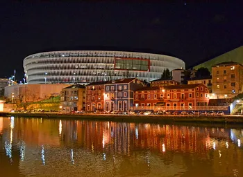 Toàn cảnh sân vận động San Mamés, biểu tượng kiến trúc của Athletic Bilbao tại xứ Basque