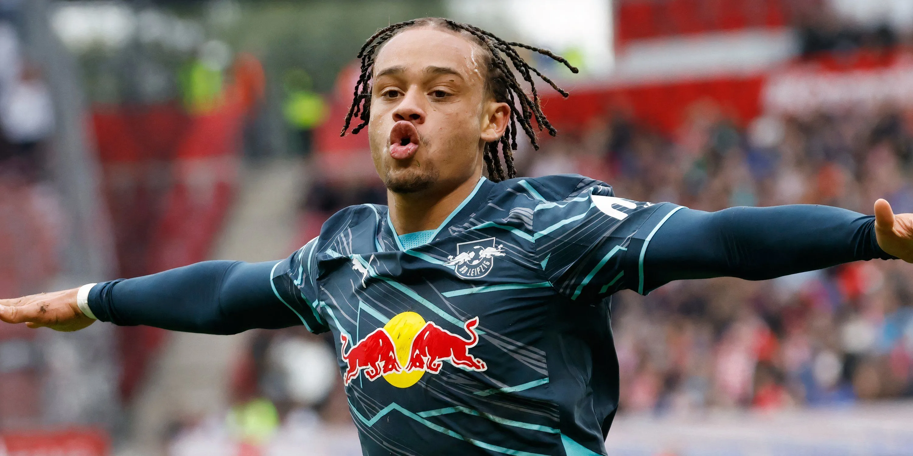 Xavi Simons trong màu áo RB Leipzig, ngôi sao tấn công được Manchester United săn đón