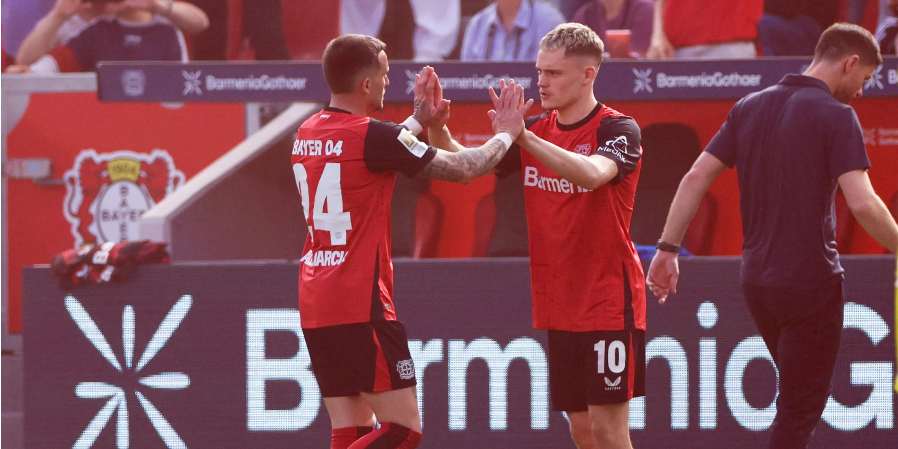 Aleix García rời sân trong màu áo Bayer Leverkusen, tiềm năng gia nhập West Ham United
