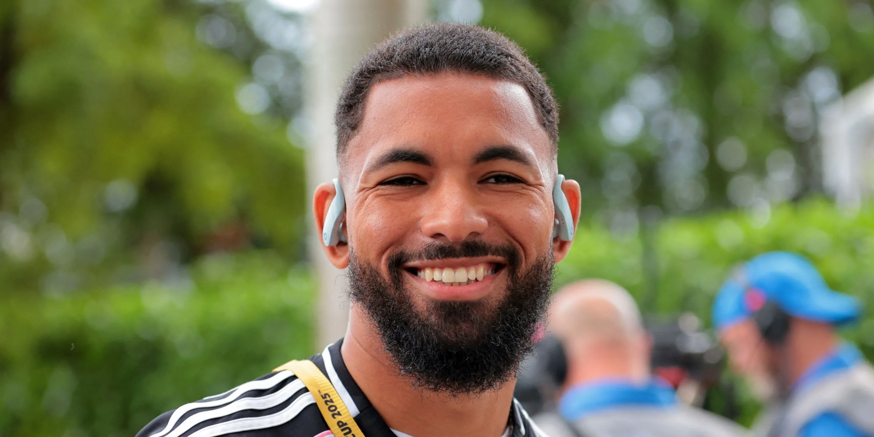 Douglas Luiz trong màu áo Juventus thi đấu tại Club World Cup