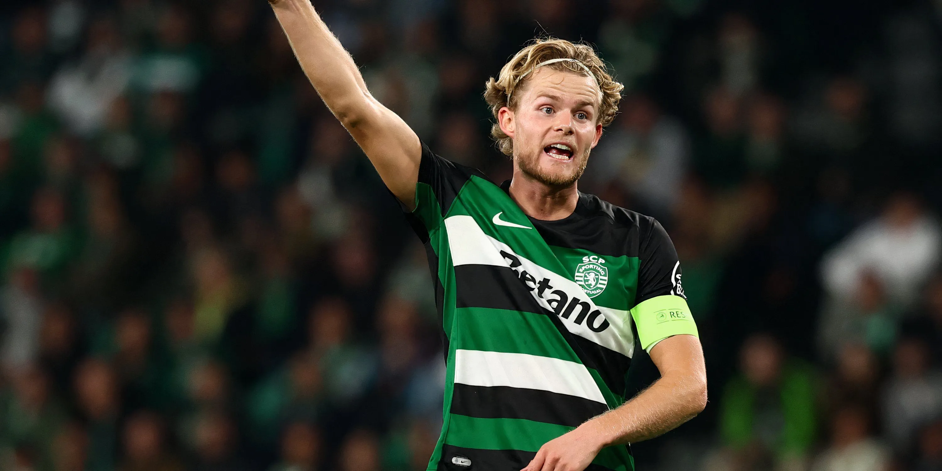 Tiền vệ Morten Hjulmand thi đấu năng nổ trong màu áo Sporting Lisbon