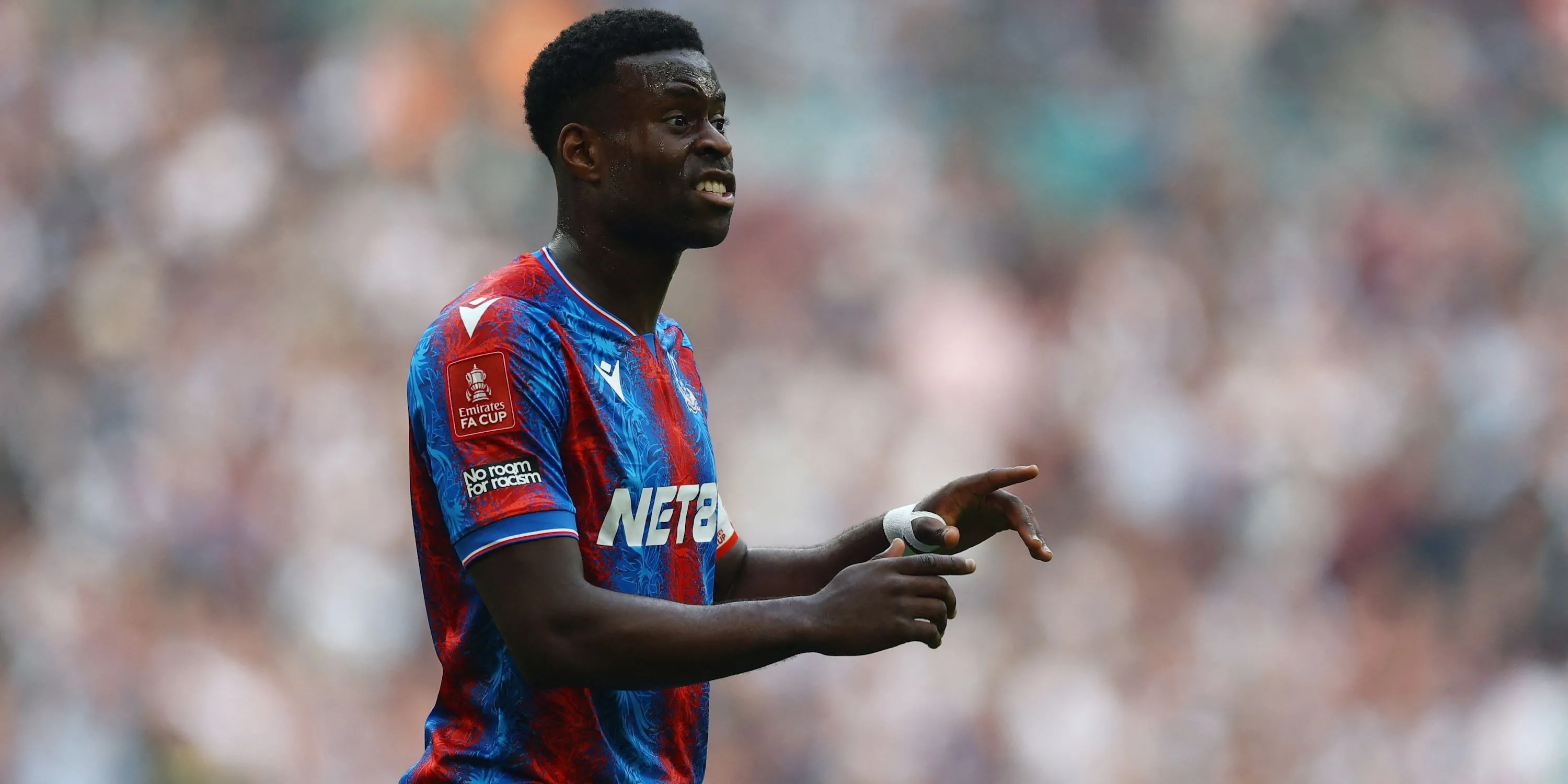 Trung vệ Marc Guehi của Crystal Palace