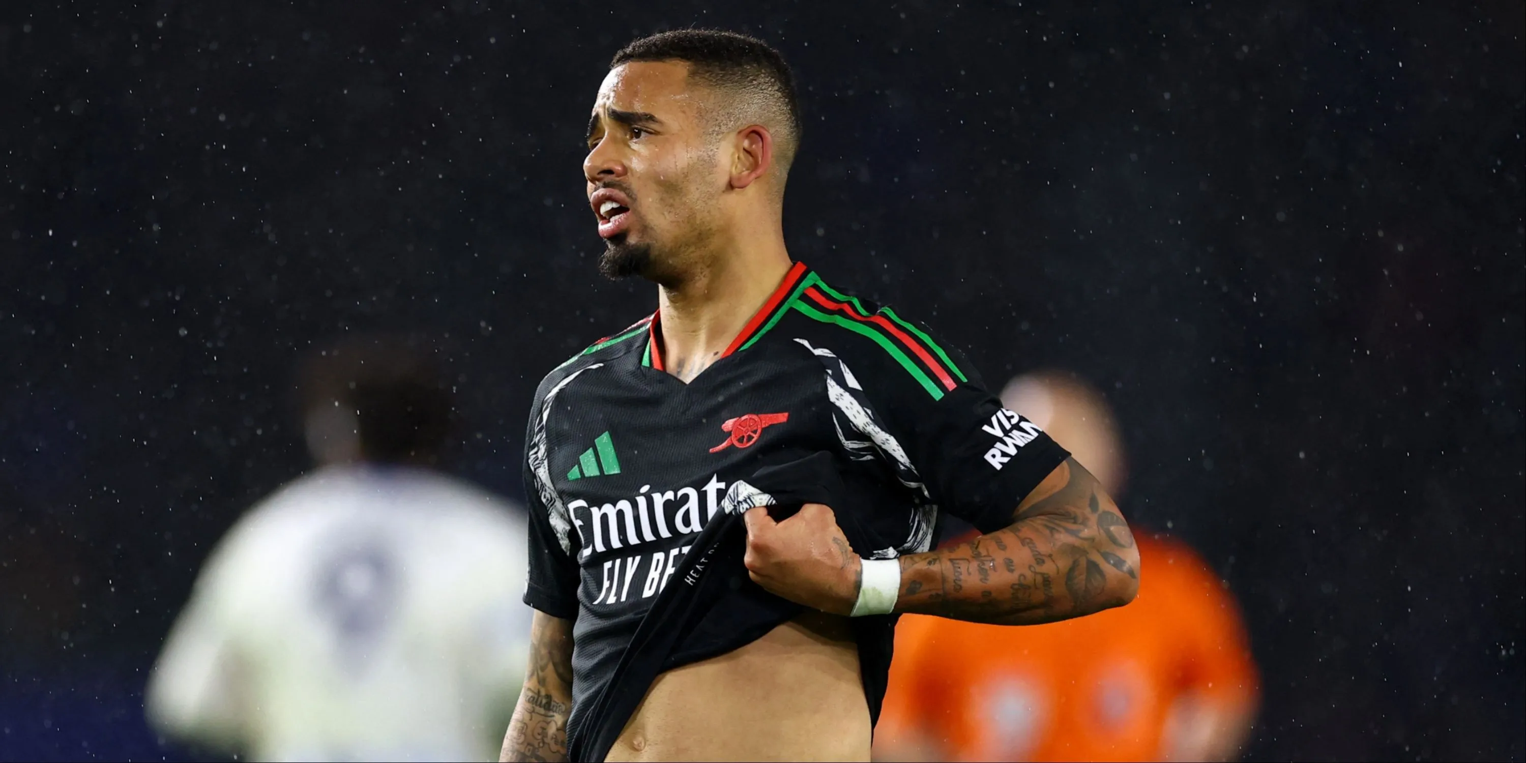 Gabriel Jesus thi đấu cho Arsenal trong trận gặp Brighton