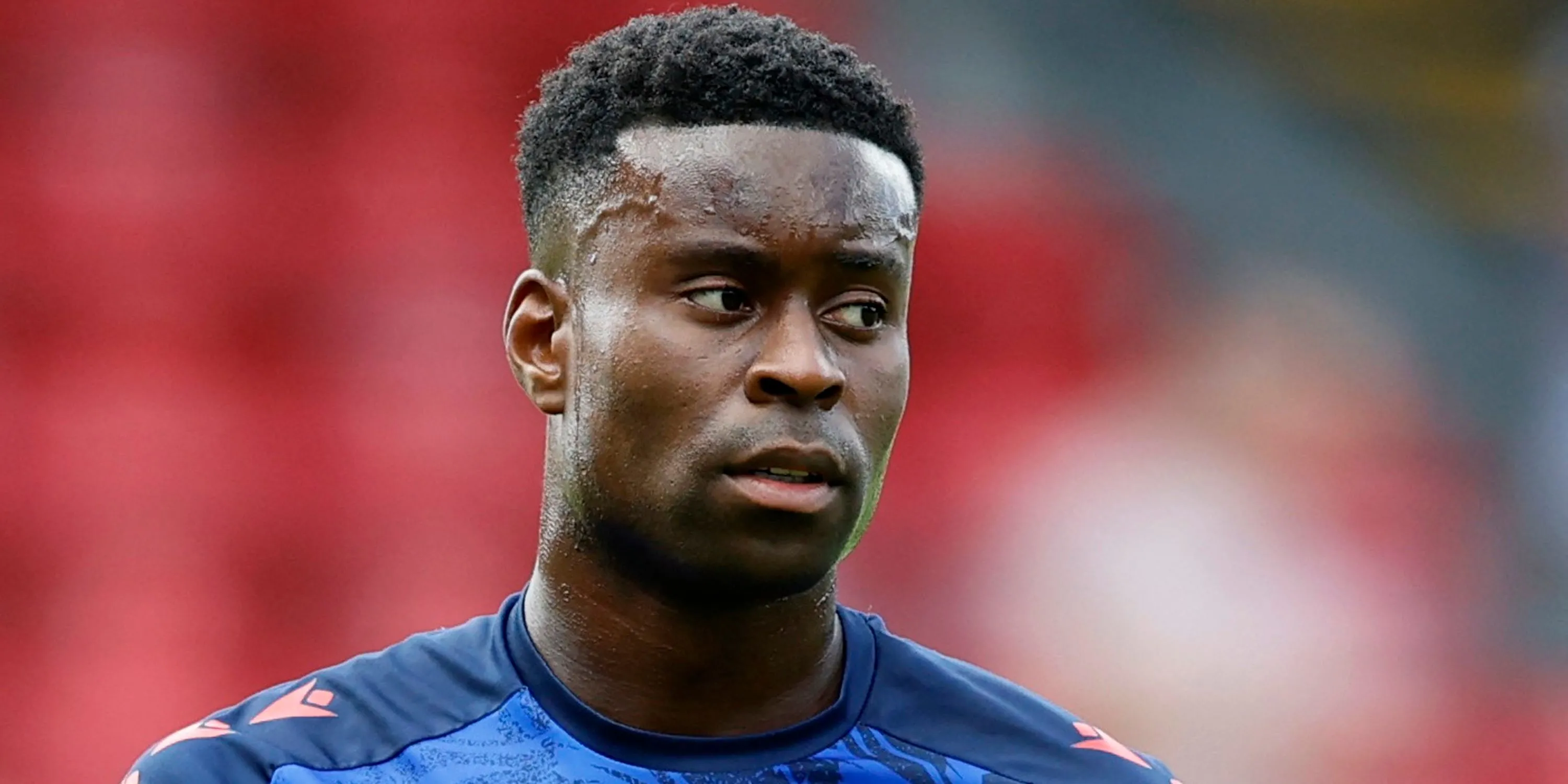 Marc Guehi trong màu áo Crystal Palace trước trận đấu