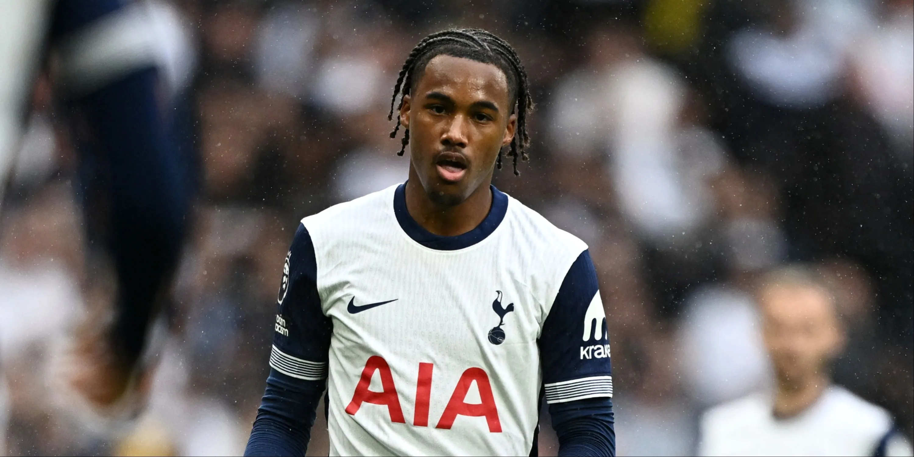 Wilson Odobert đối mặt với áp lực lớn tại Tottenham, cần thể hiện nhiều hơn