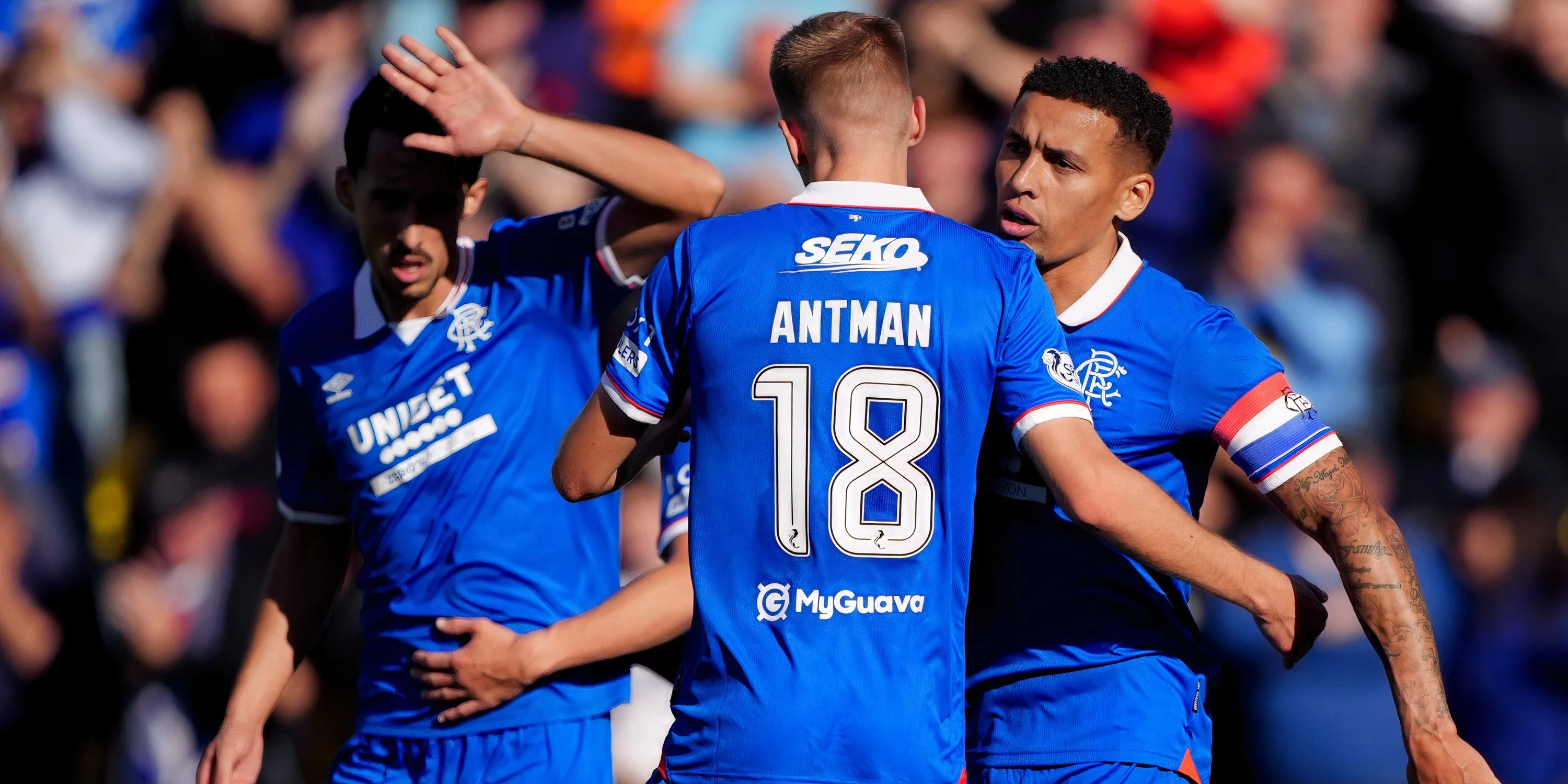 Antman, Tavernier và đồng đội trong một tình huống phối hợp tấn công tại Rangers