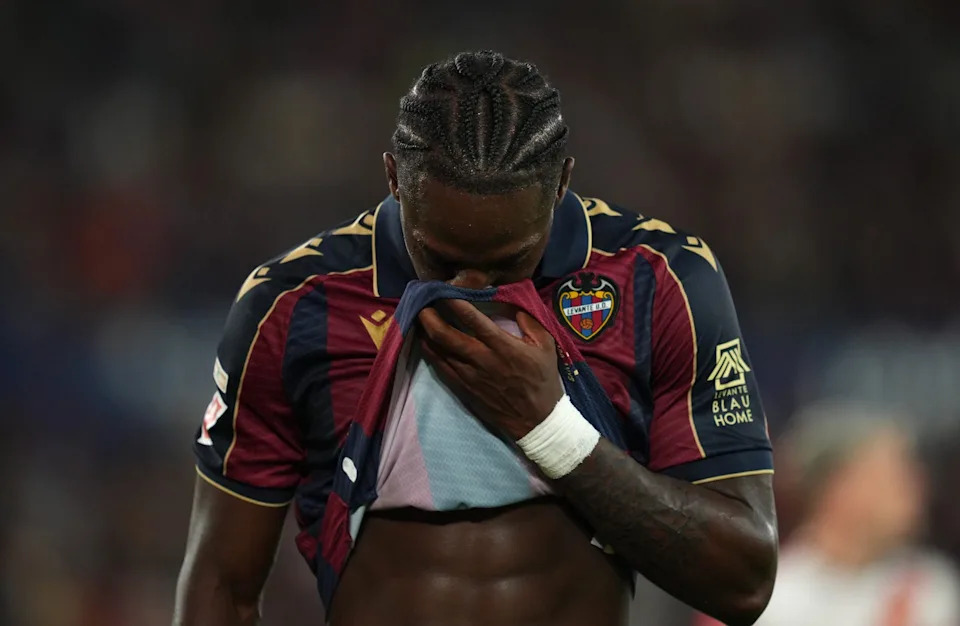 Barcelona Nhắm Tới Tài Năng Trẻ La Liga Etta Eyong, Đối thủ Cạnh Tranh là Real Madrid và Arsenal