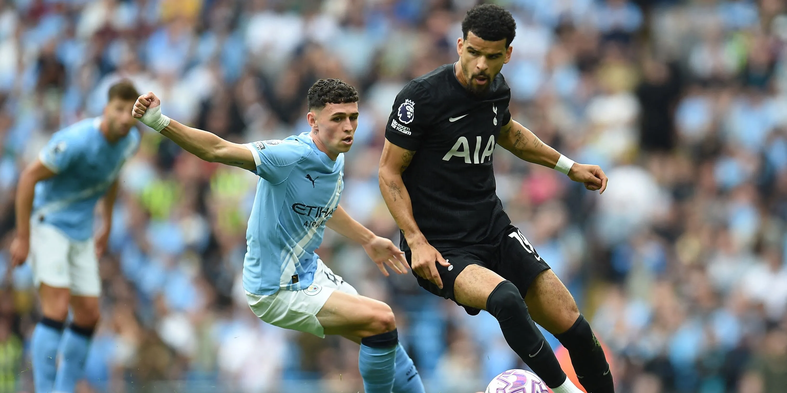 Dominic Solanke trong màu áo Tottenham, nỗi lo chấn thương khiến tương lai bấp bênh